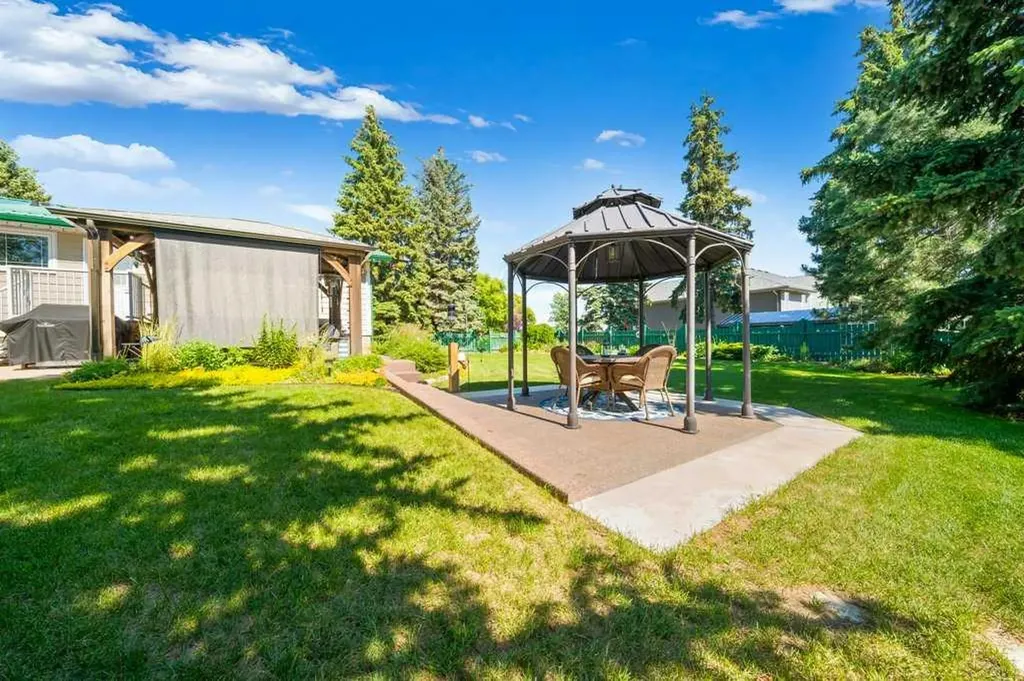 555 10 Street Dunmore AB T0J 1A0