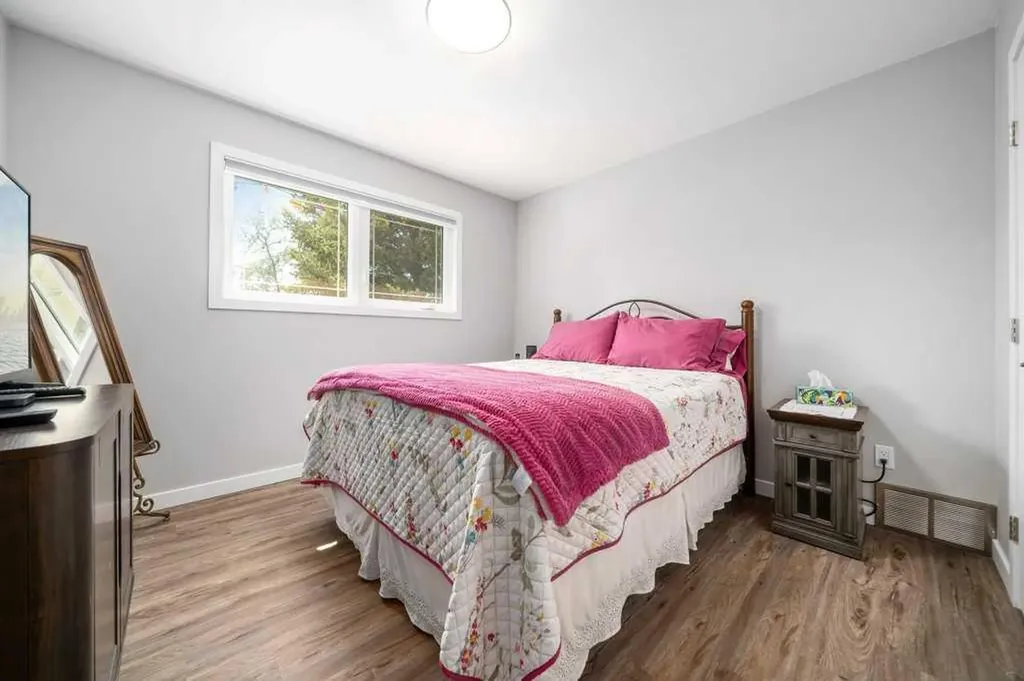 555 10 Street Dunmore AB T0J 1A0