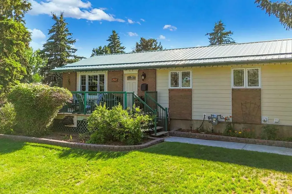 555 10 Street Dunmore AB T0j1A0