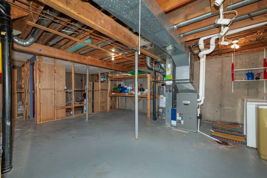 78 Queen Anne Close SE Calgary AB T2J 6E5