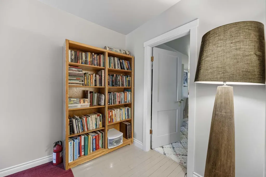 2109 21 Avenue Bowden AB T0M0K0