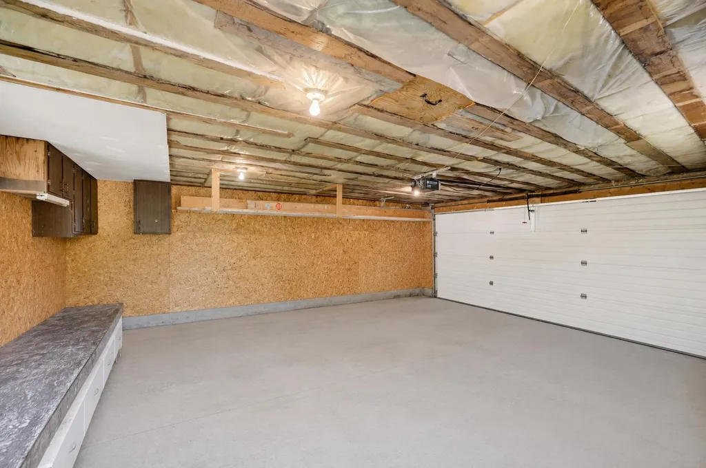 2109 21 Avenue Bowden AB T0M0K0
