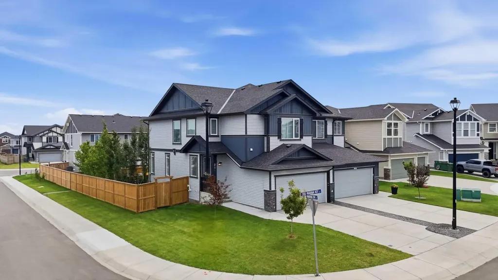 201 Marina Key Chestermere AB T1X 1Y6