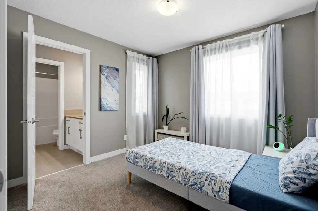 201 Marina Key Chestermere AB T1X 1Y6