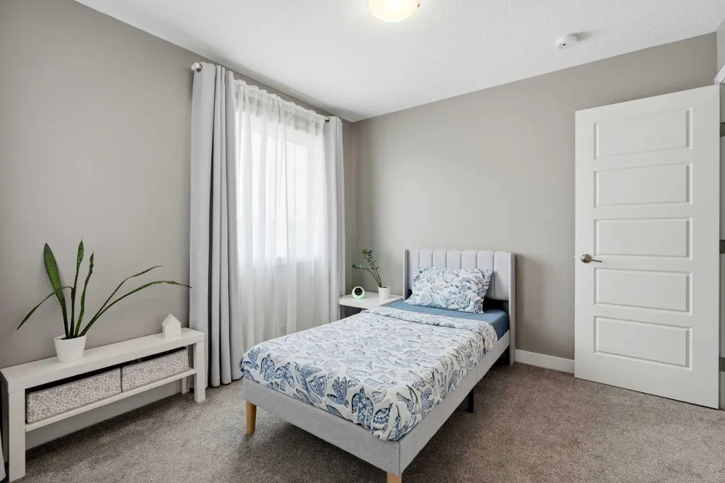 201 Marina Key Chestermere AB T1X 1Y6