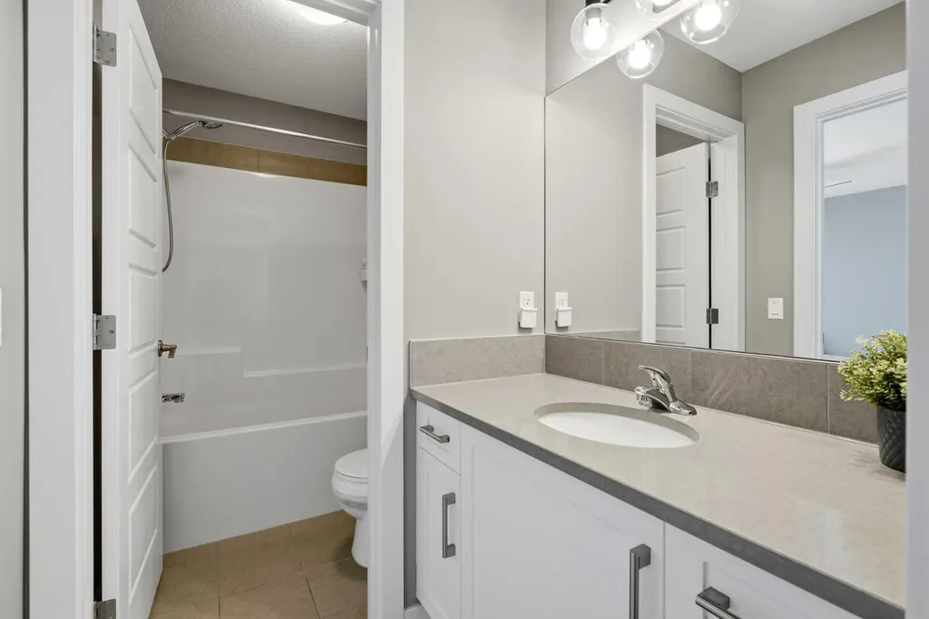 201 Marina Key Chestermere AB T1X 1Y6