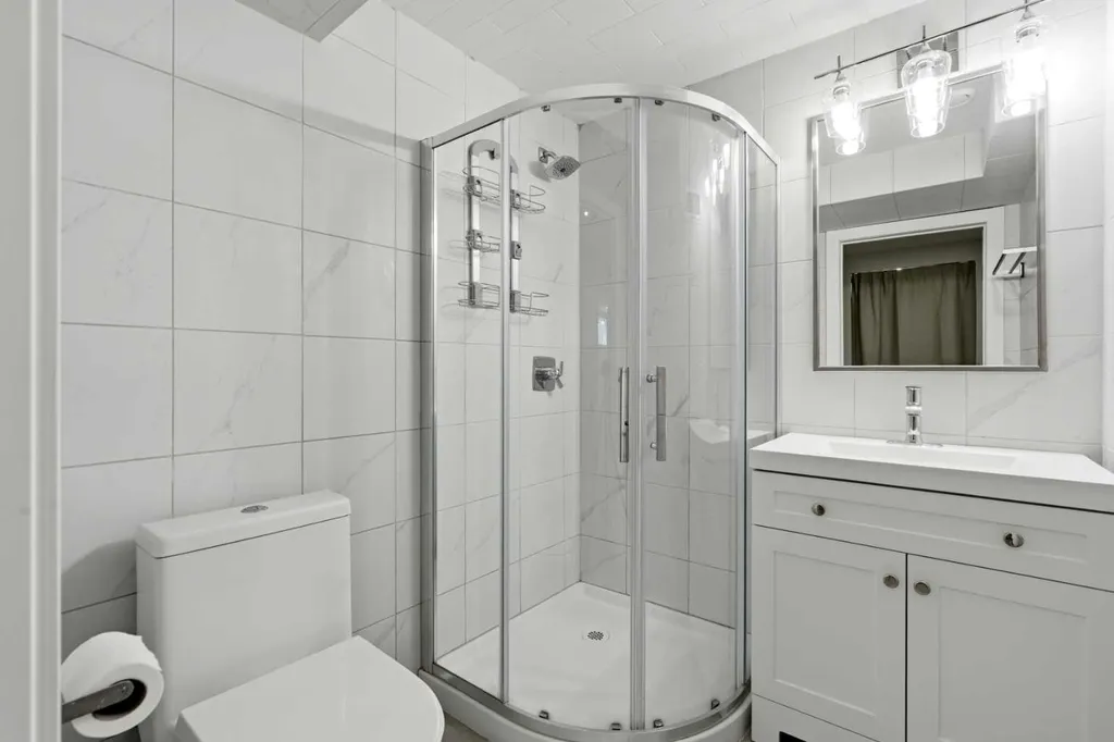 201 Marina Key Chestermere AB T1X 1Y6