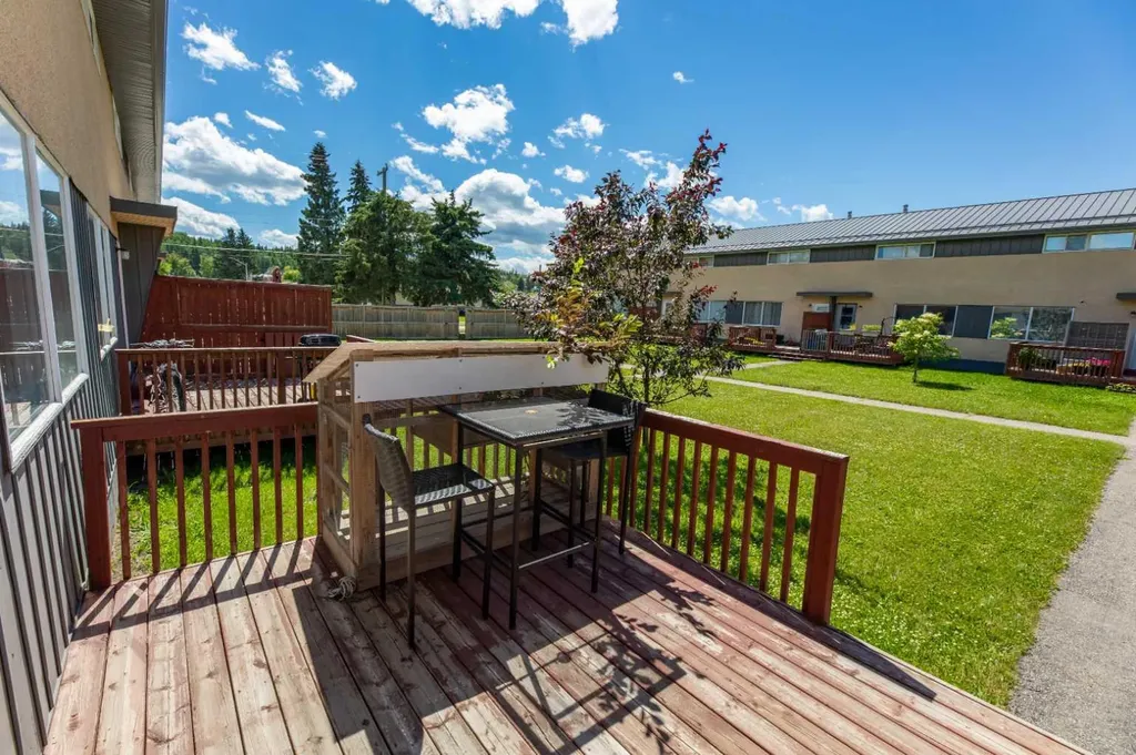 126 Hardisty Avenue Hinton AB T7V 1B6