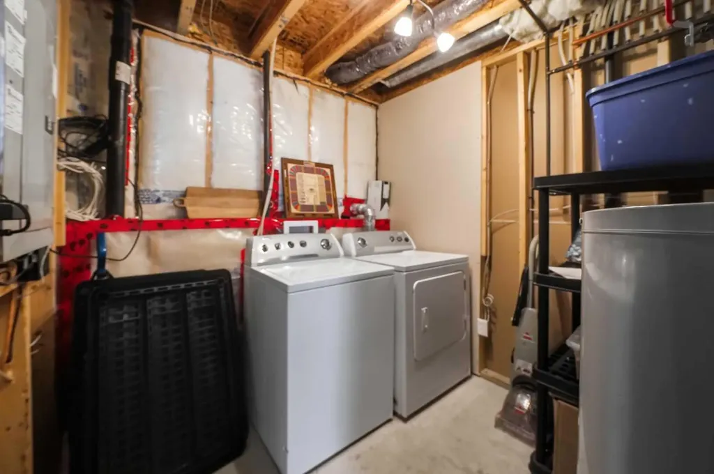 628 Lancaster Drive Red Deer AB T4R 0H1