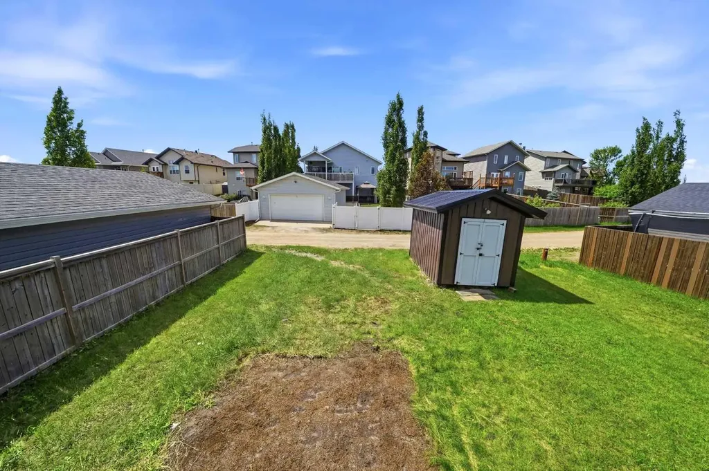 628 Lancaster Drive Red Deer AB T4R 0H1