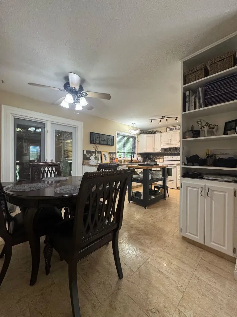 5001 45 Street Sedgewick AB T0B0C4