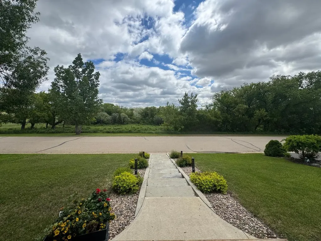 5001 45 Street Sedgewick AB T0B0C4