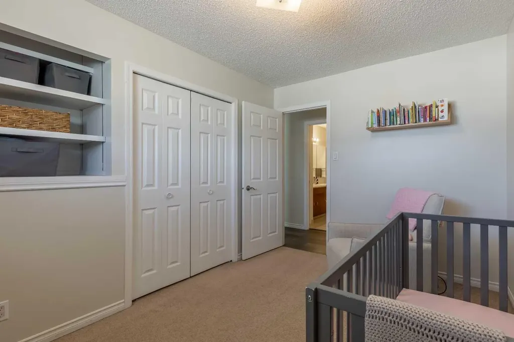 3806 20 Avenue S Lethbridge AB T1K 4J1