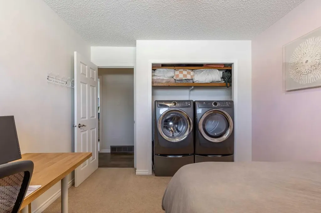 3806 20 Avenue S Lethbridge AB T1K 4J1