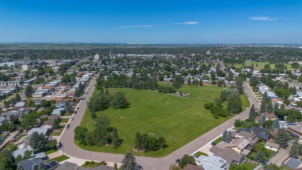 3806 20 Avenue S Lethbridge AB T1K 4J1