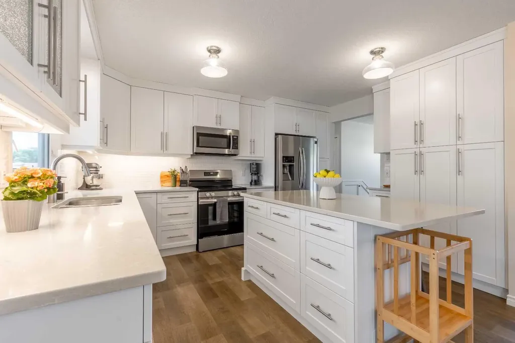 3806 20 Avenue S Lethbridge AB T1K 4J1