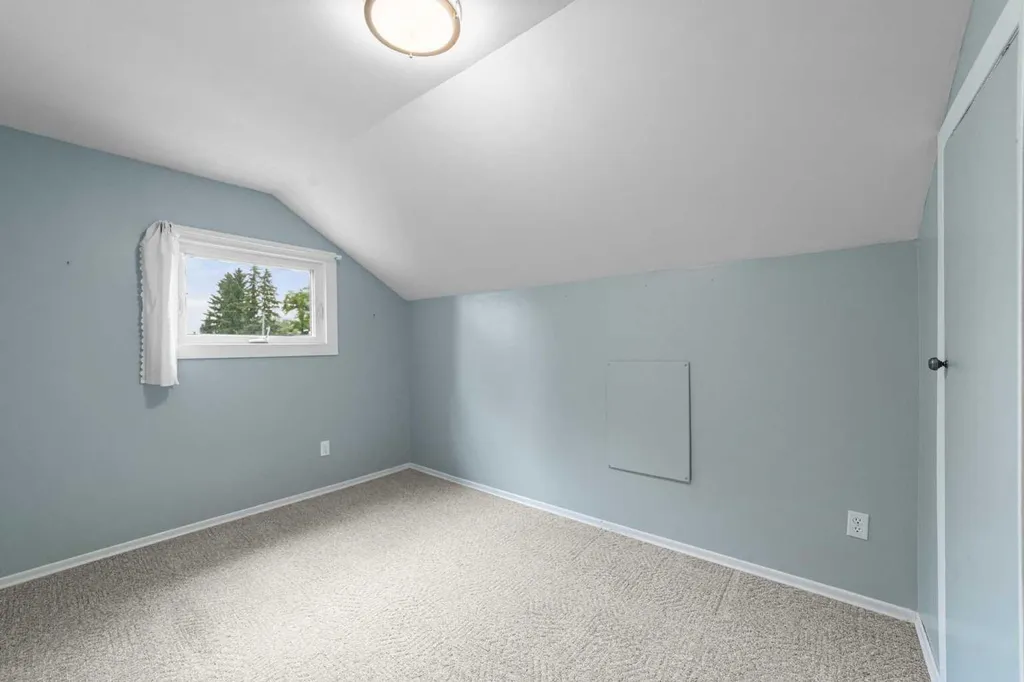 5114 52 Street Daysland AB T0B 1A0