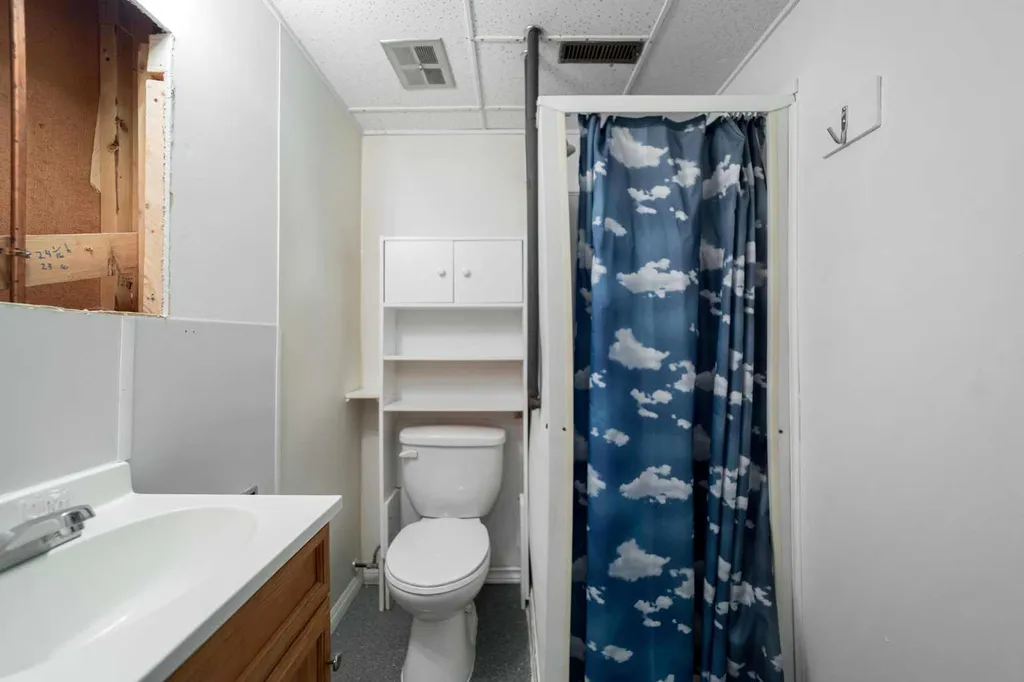 5114 52 Street Daysland AB T0B 1A0