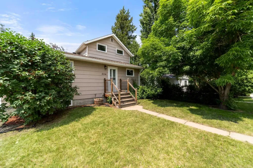 5114 52 Street Daysland AB T0B 1A0