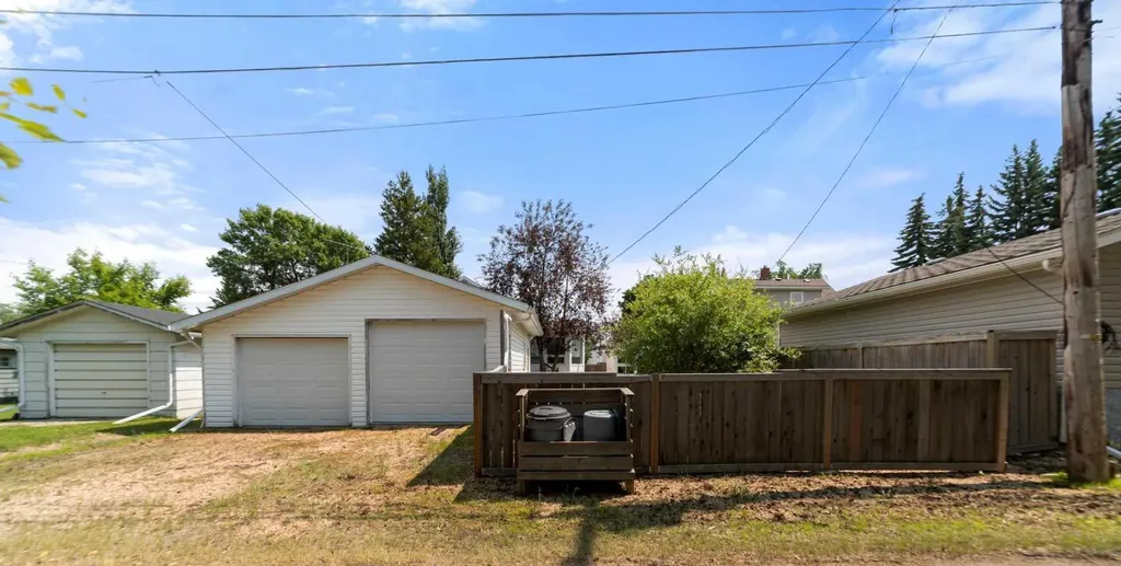 5114 52 Street Daysland AB T0B 1A0