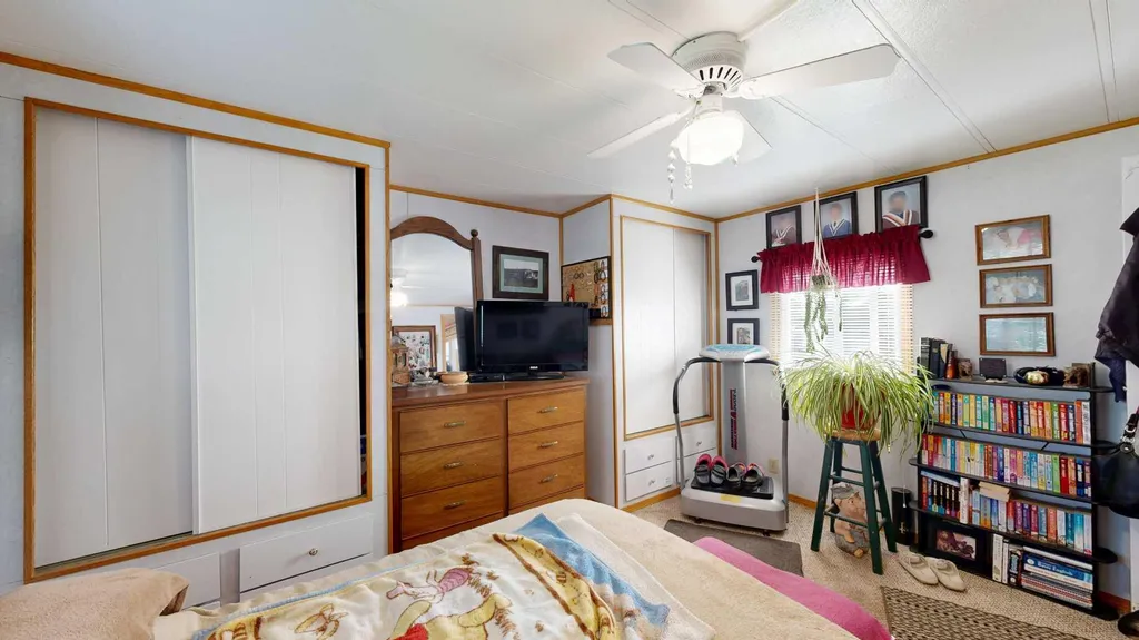 5910 Spruce Park Crescent Stettler AB T4K 1G7