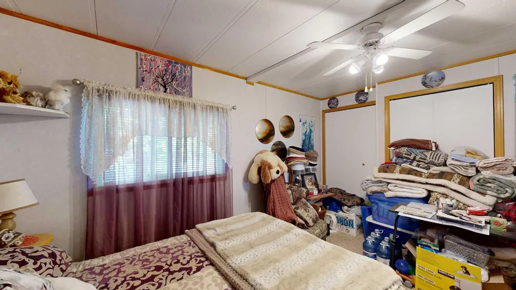 5910 Spruce Park Crescent Stettler AB T4K 1G7