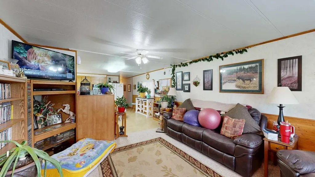 5910 Spruce Park Crescent Stettler AB T4K 1G7