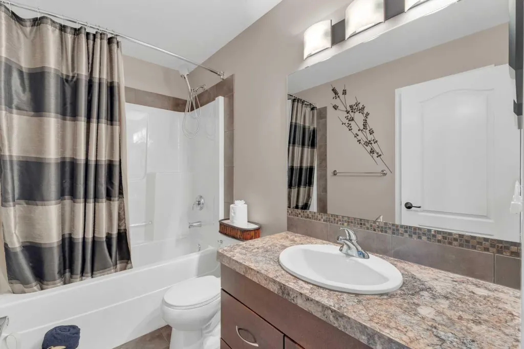 4396 Ryders Ridge Boulevard Sylvan Lake AB T4S0J7