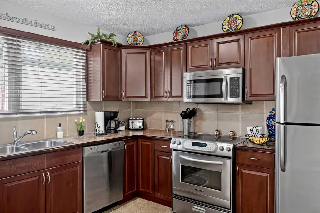 131 Cedarpark Drive SW Calgary AB T2W2J2
