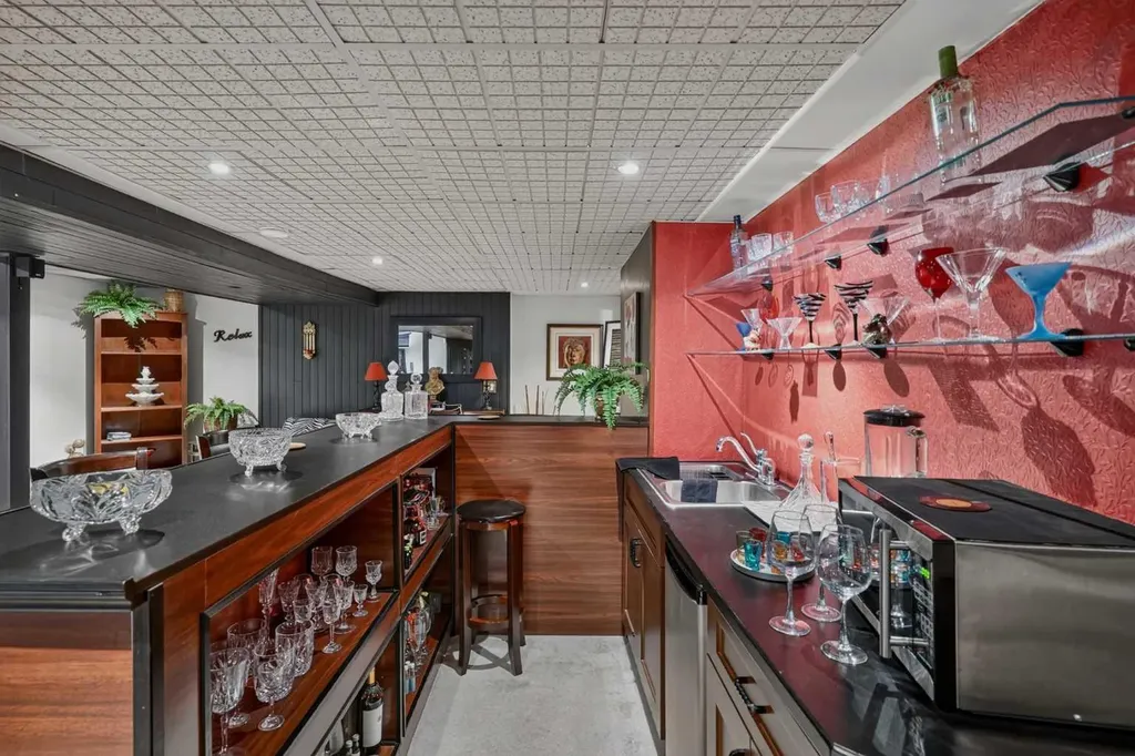 131 Cedarpark Drive SW Calgary AB T2W2J2