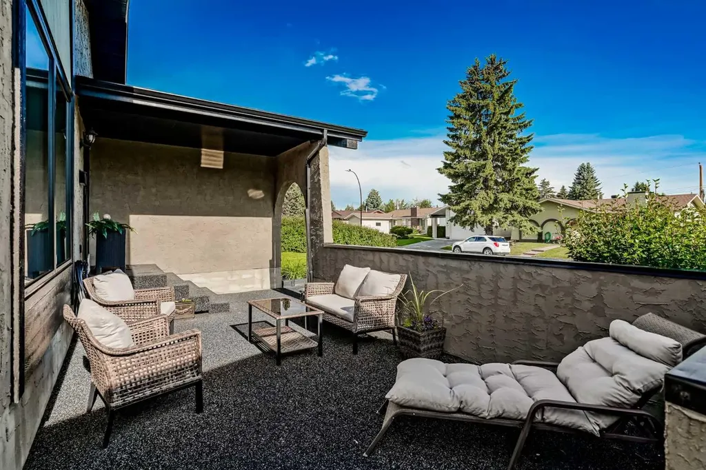 131 Cedarpark Drive SW Calgary AB T2W2J2