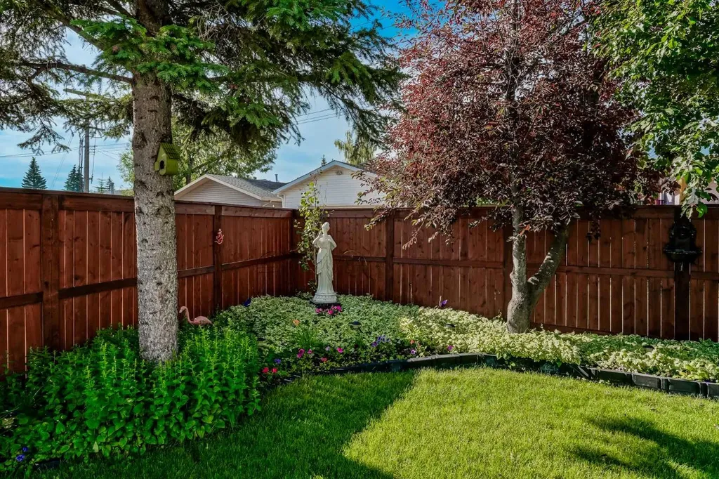 131 Cedarpark Drive SW Calgary AB T2W2J2