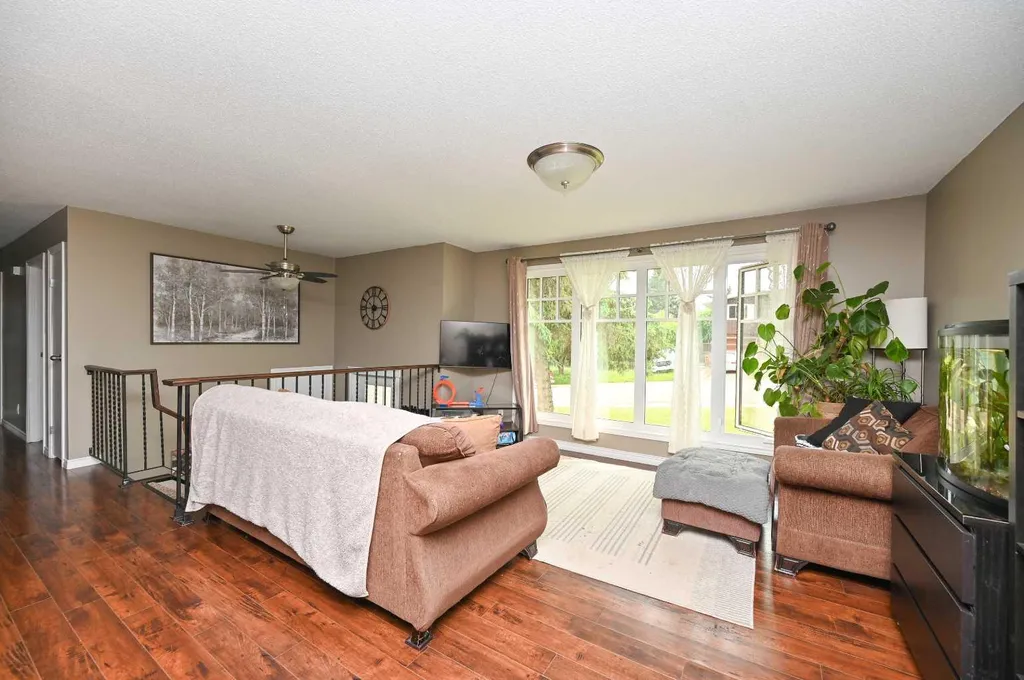 5005 44 Avenue Athabasca AB T9S 1J1