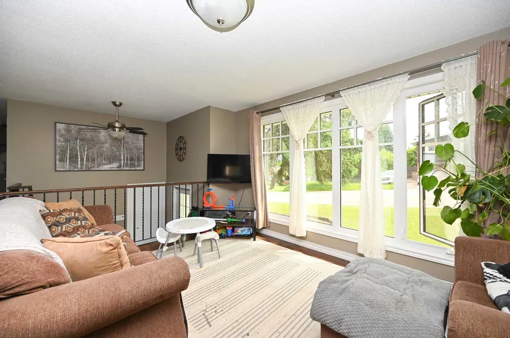 5005 44 Avenue Athabasca AB T9S 1J1