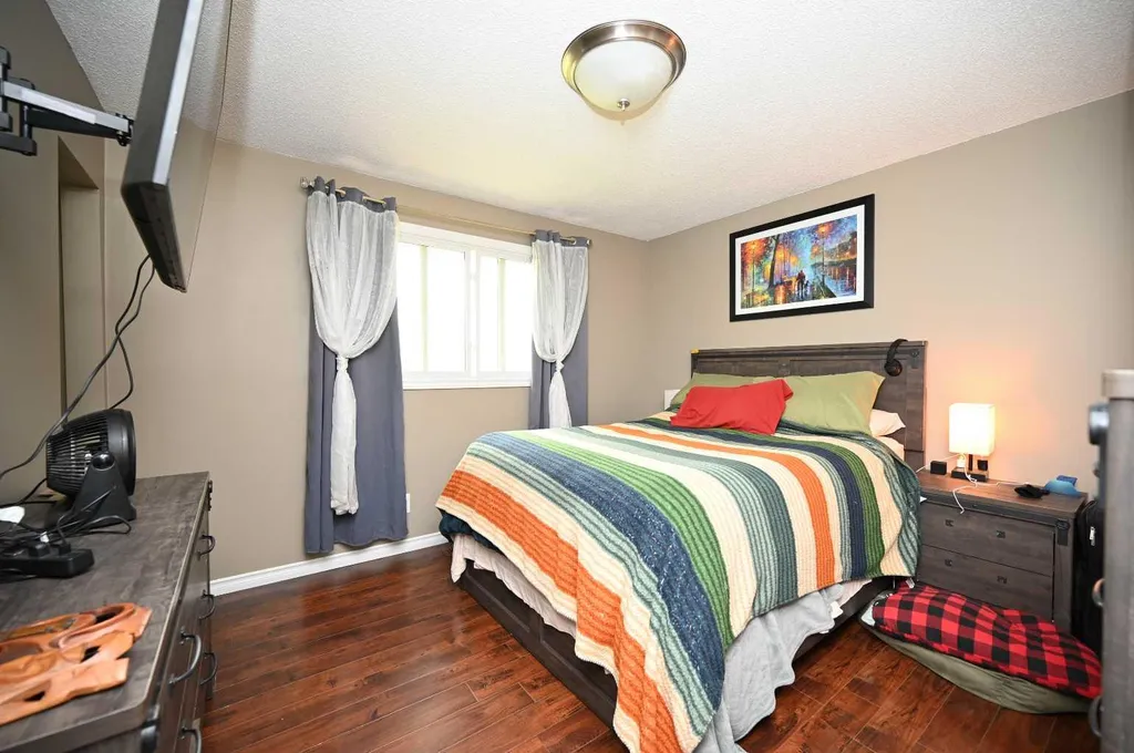 5005 44 Avenue Athabasca AB T9S 1J1