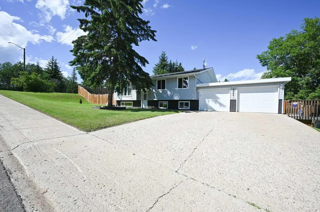 5005 44 Avenue Athabasca AB T9S 1J1