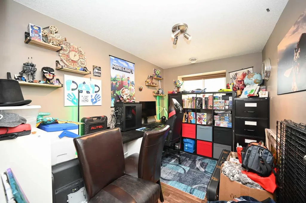 5005 44 Avenue Athabasca AB T9S 1J1