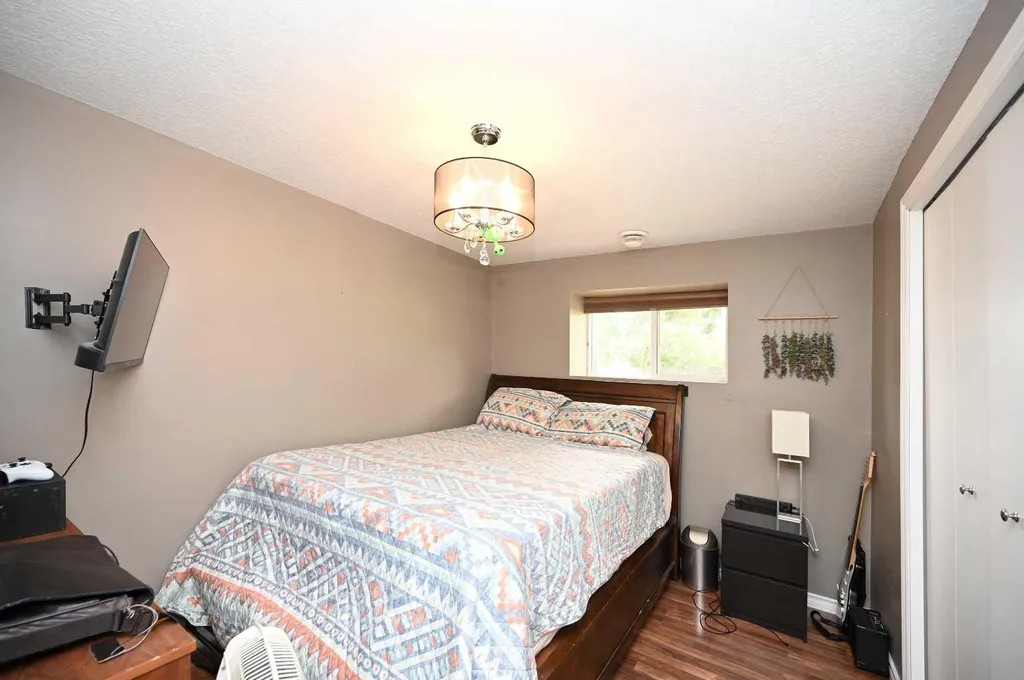 5005 44 Avenue Athabasca AB T9S 1J1