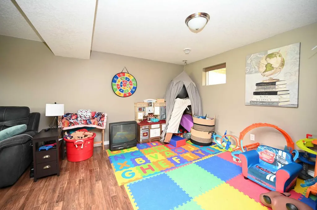 5005 44 Avenue Athabasca AB T9S 1J1