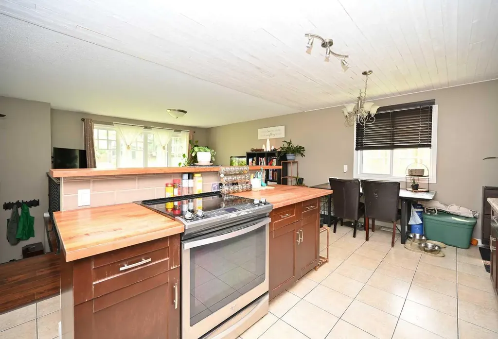 5005 44 Avenue Athabasca AB T9S 1J1