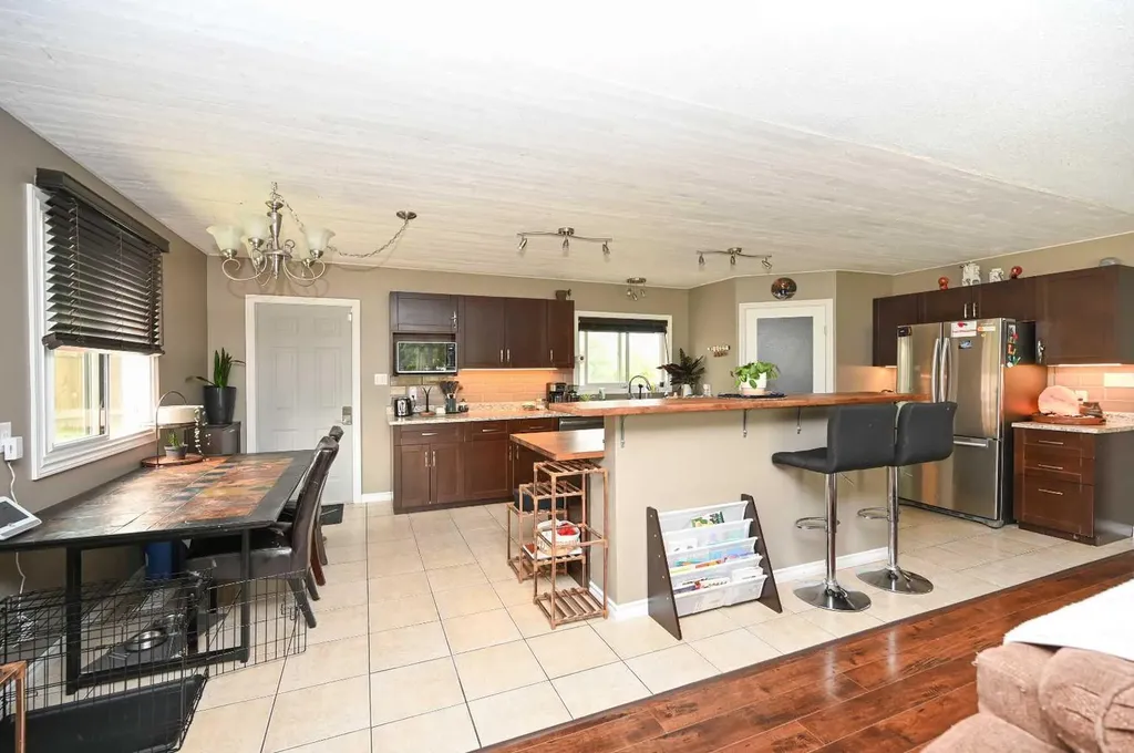 5005 44 Avenue Athabasca AB T9S 1J1