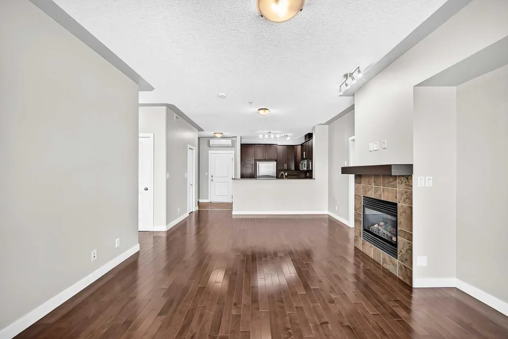 35 Inglewood Park SE Calgary AB T2G3W9