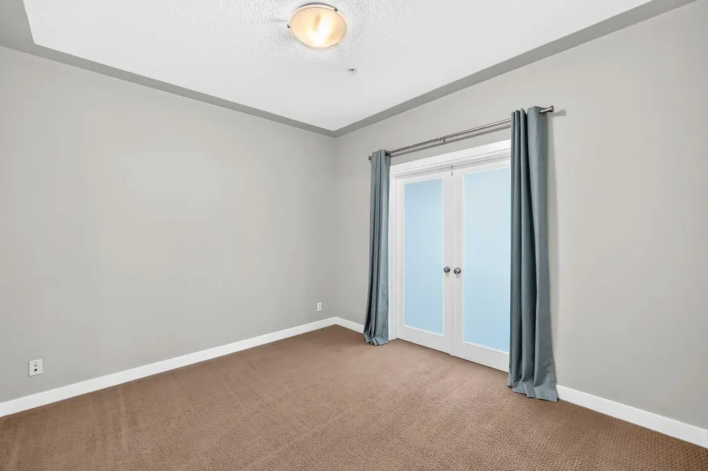 35 Inglewood Park SE Calgary AB T2G3W9