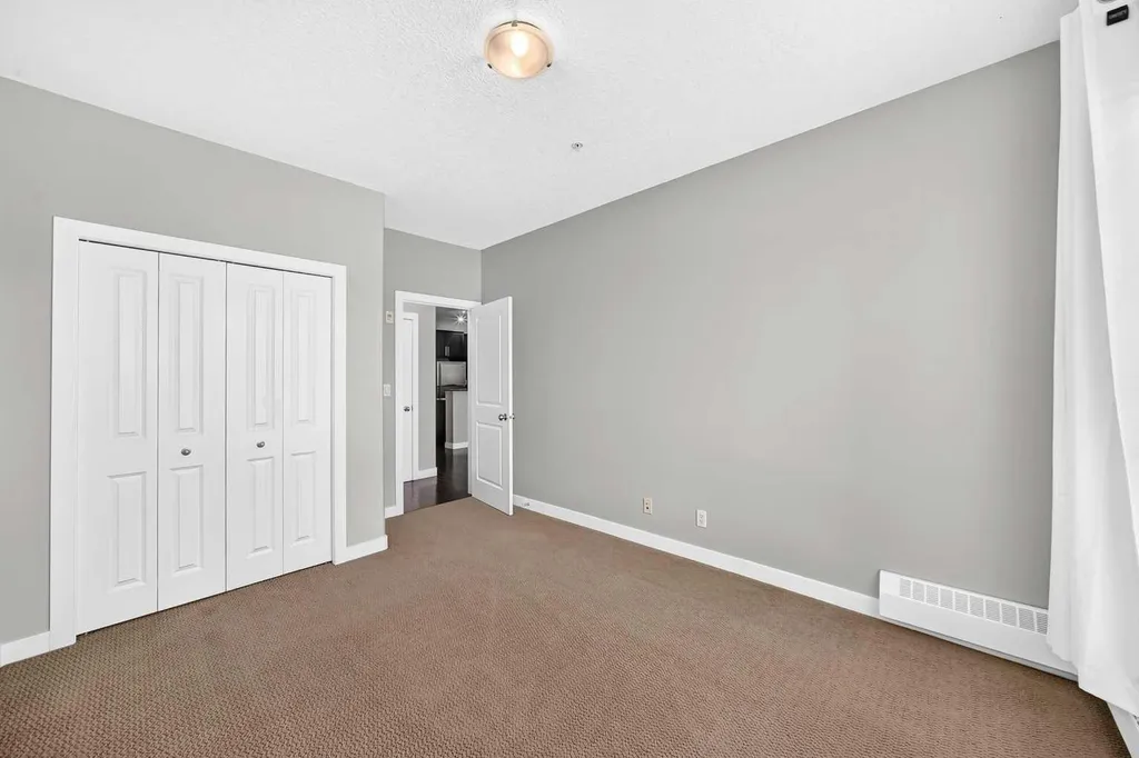 35 Inglewood Park SE Calgary AB T2G3W9