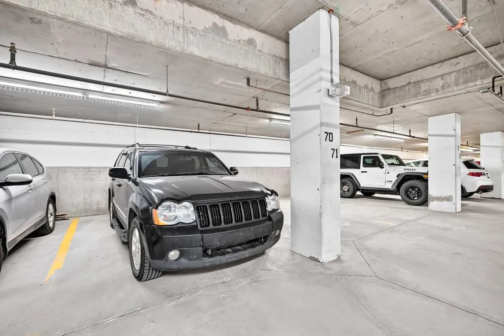 35 Inglewood Park SE Calgary AB T2G3W9