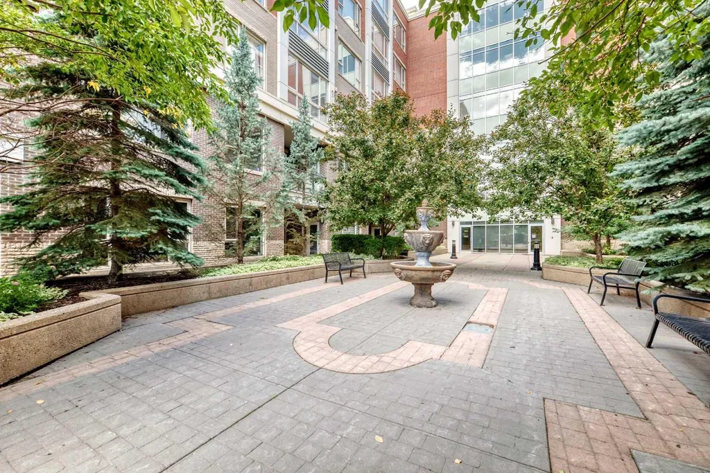 35 Inglewood Park SE Calgary AB T2G3W9