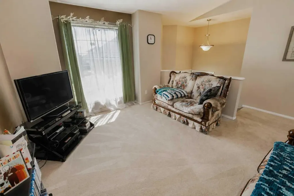 36 Pinnacle Way Grande Prairie AB T8W 2X6