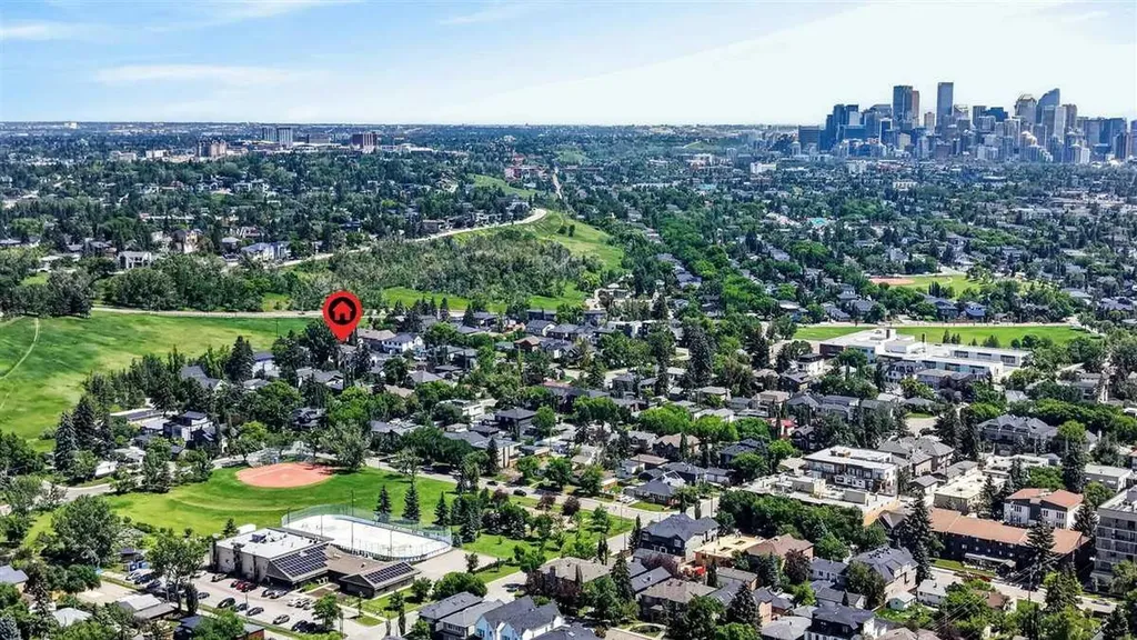924 33a Street NW Calgary AB T2N 2X3