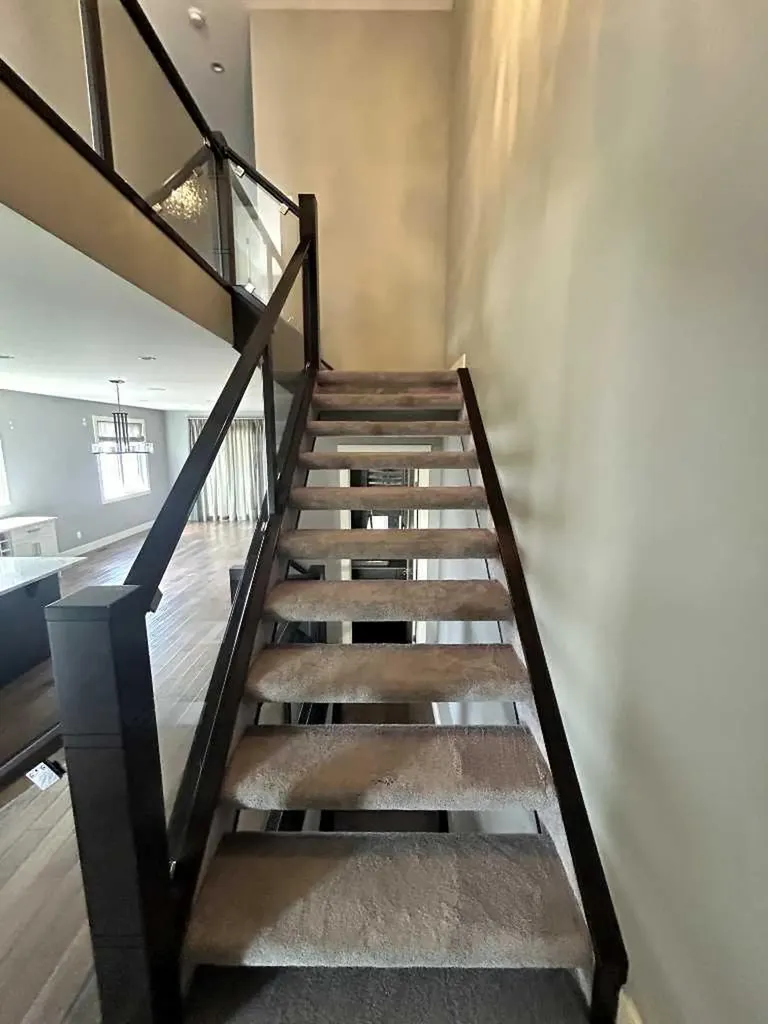 532 22 Avenue NE Calgary AB T2E 1T9