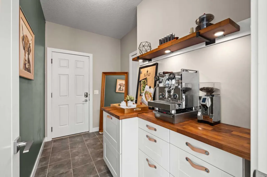 172 Mcivor Terrace Chestermere AB T1X 0R6